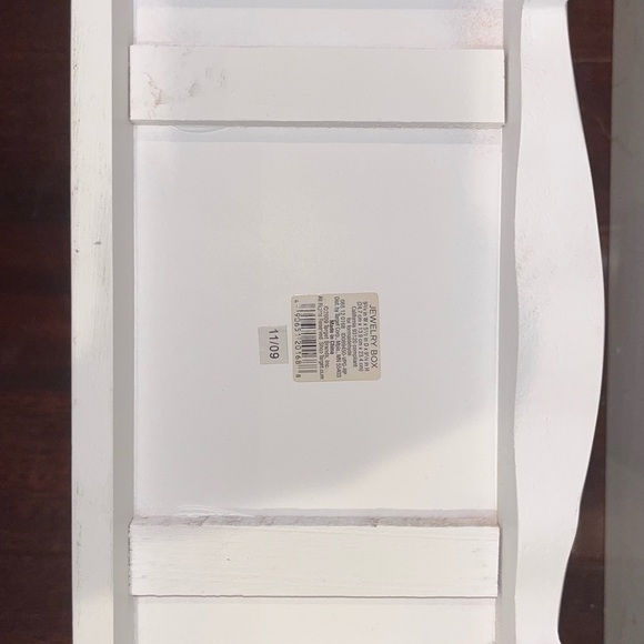 White Jewelry Box - Picture 8 of 11